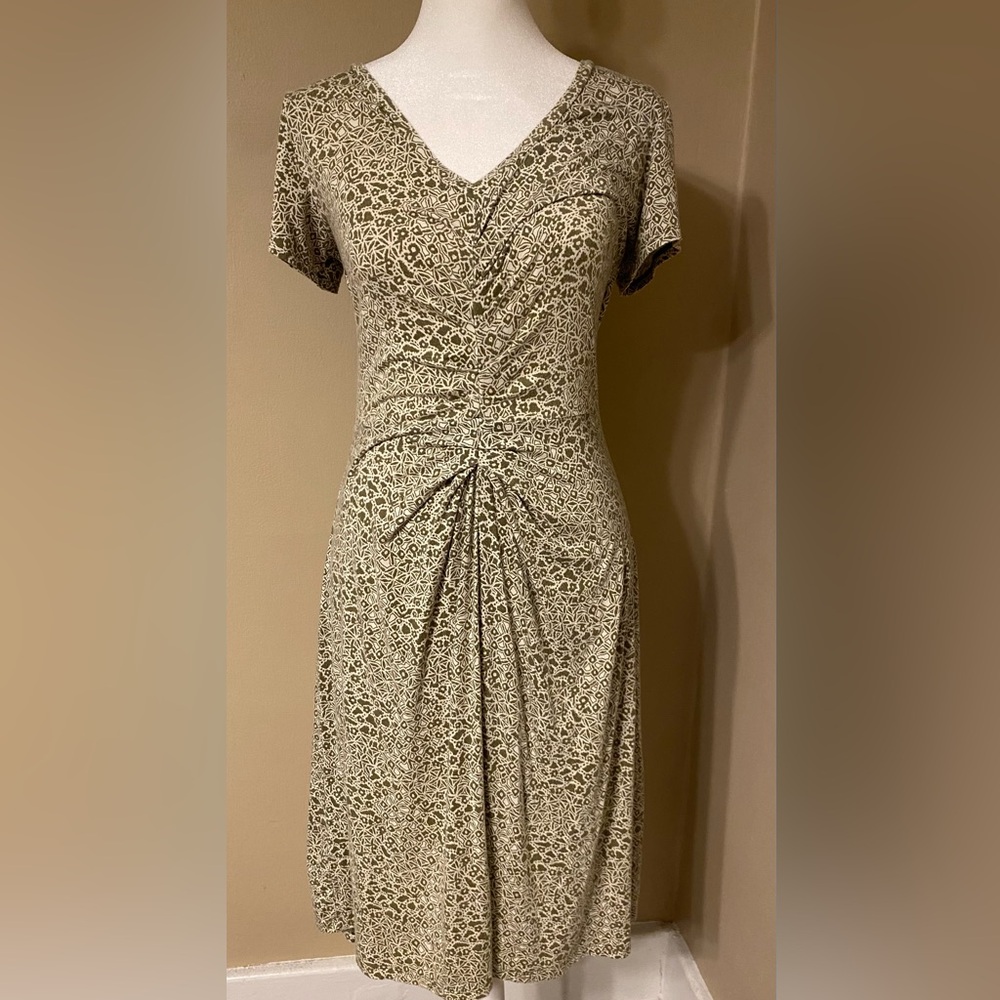 EUC ATHLETA Stretchy Casual Print Dress M
